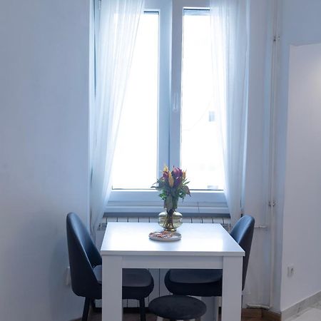 Downtown Studio Ap Белград Экстерьер фото
